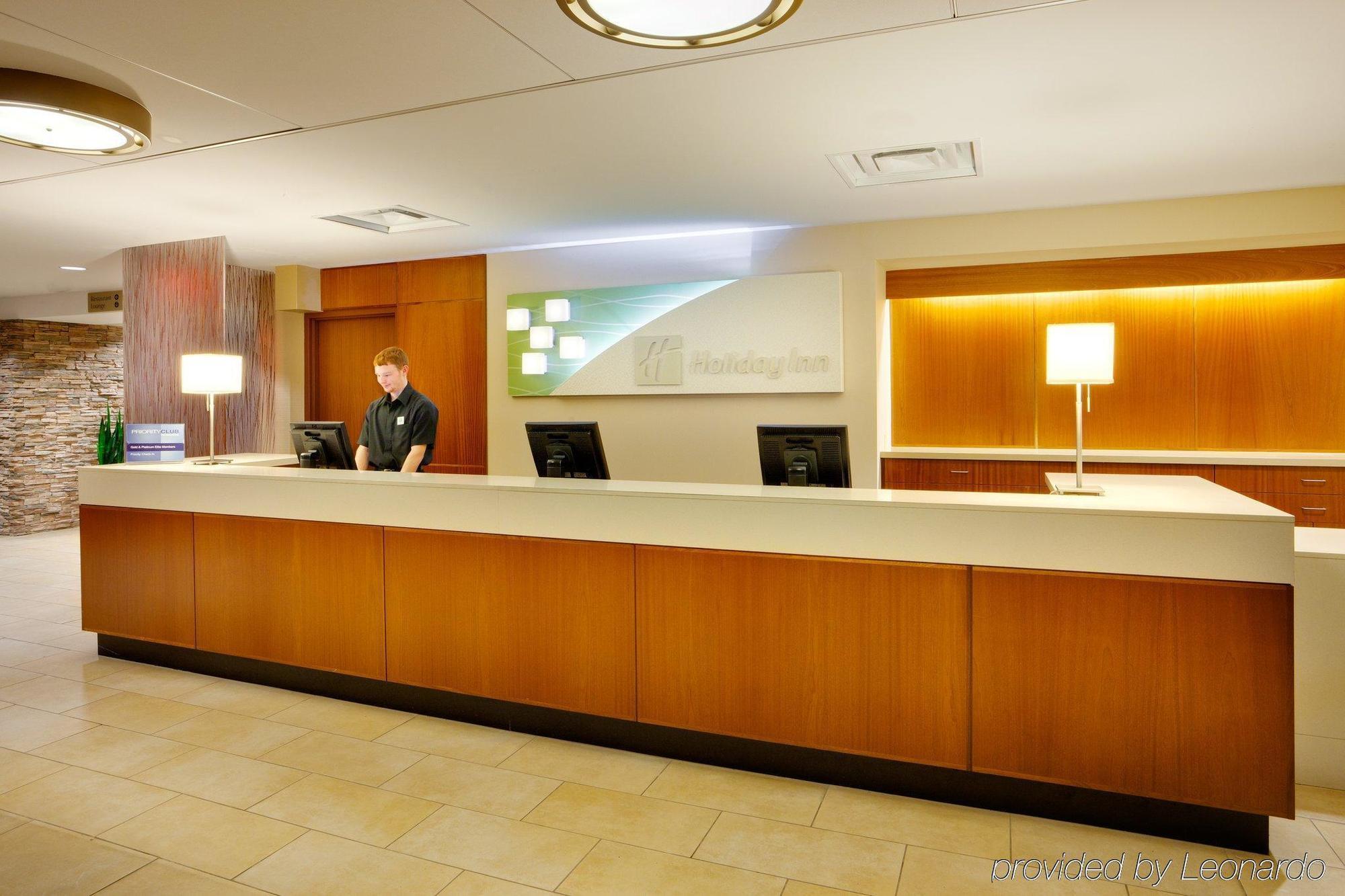 Ramada By Wyndham Liverpool Syracuse Hotel Interior photo